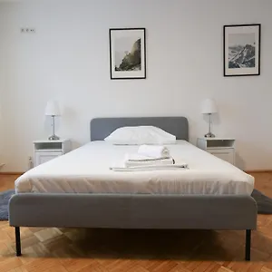 Retro In The Center. Appartamento Vienna